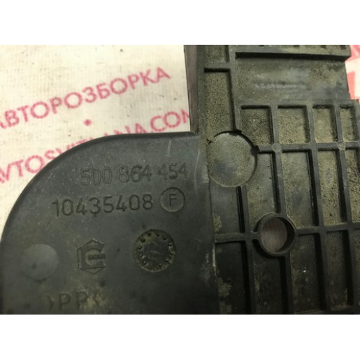 Накладка замка двери задней правой Opel Combo 2001-2011 10435408